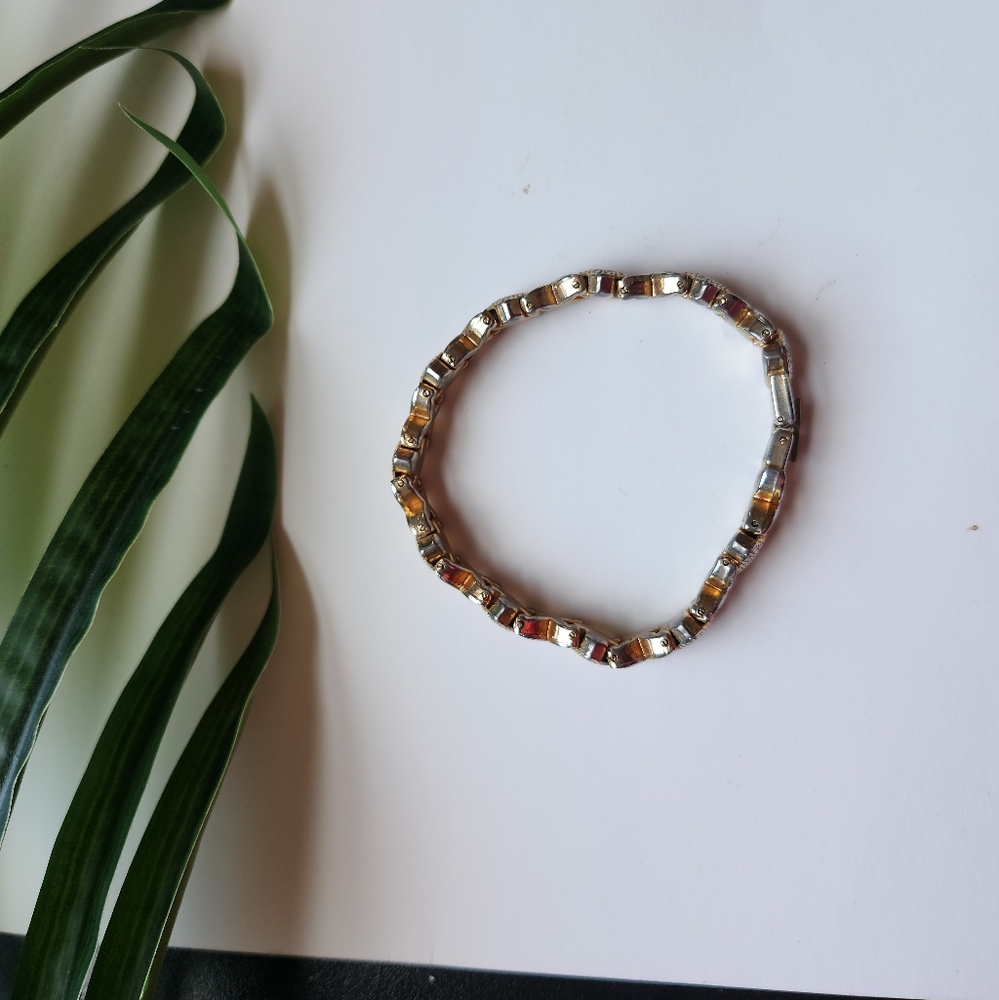 Vintage Xoxo Gold Bracelet - Picture 4 of 7